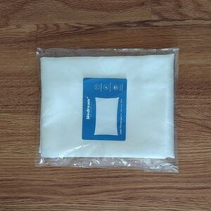 Wedream satin pillowcase. Size 24X17